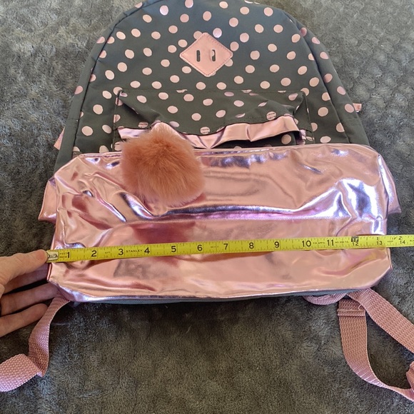 Back Pack - Picture 8 of 9